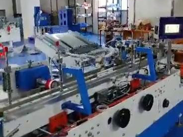 纸盒涂胶贴锯条机