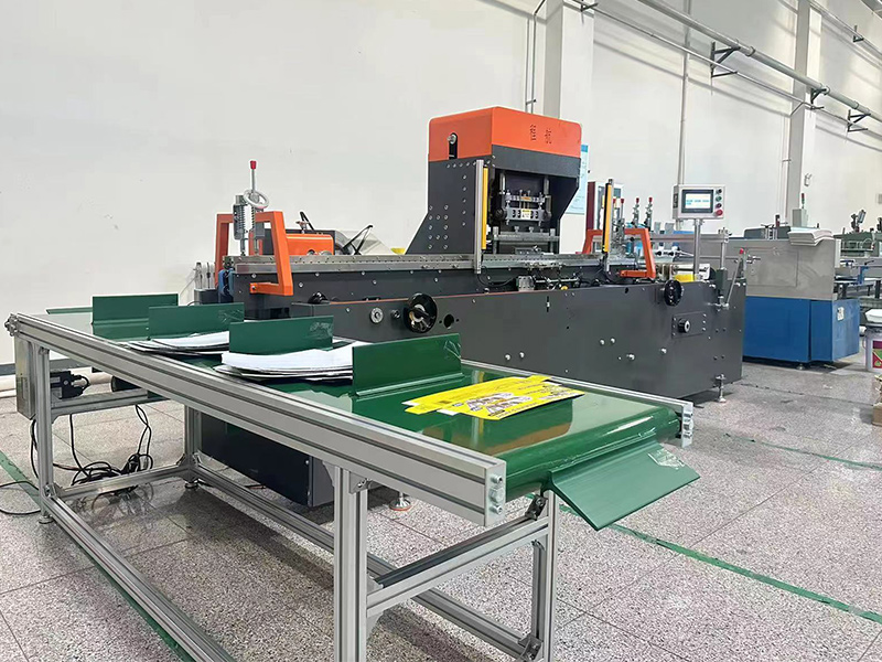 锯条装订机现场